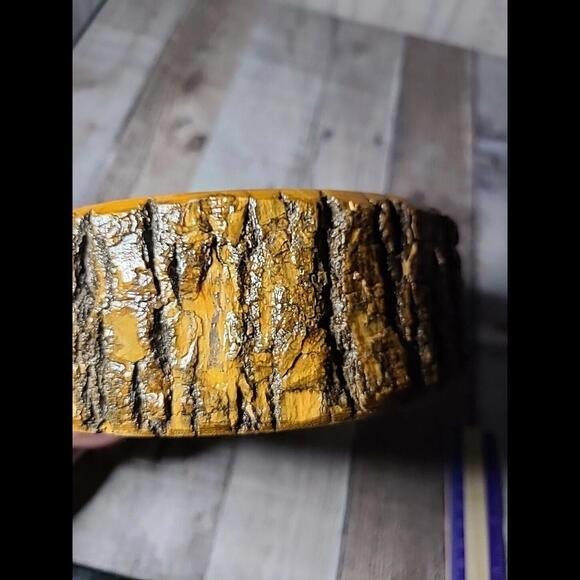 Wooden Nutcracker Set With Live Edge - Picture 7 of 9